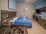 2 Bedrooms Superior Suite with pool view