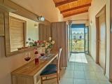 Junior Suite with pool view