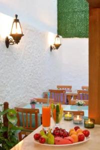 Brothers Çeşme Boutique - 11