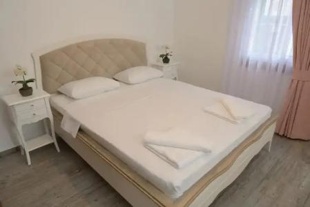 Brothers Çeşme Boutique - 2