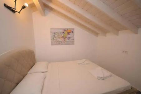 Brothers Çeşme Boutique - 13