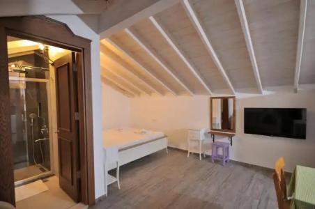 Brothers Çeşme Boutique - 4