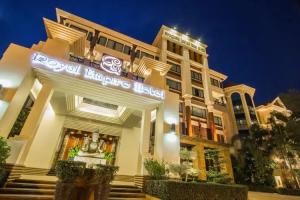 Royal Empire Hotel