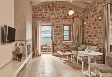 100 Rizes Seaside Resort- Small Luxurys of the World - 74