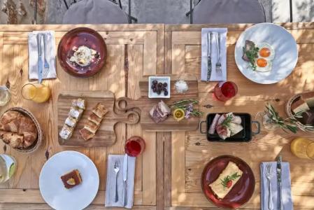 100 Rizes Seaside Resort- Small Luxurys of the World - 9