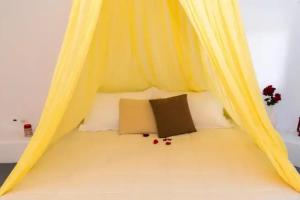 Thalassitra Private Pool Suites & Spa, Adamas
