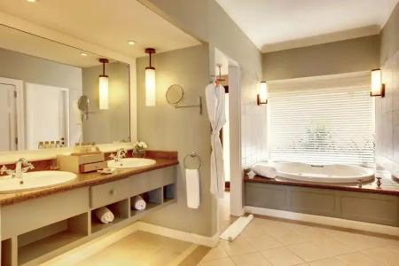 Outrigger Mauritius Beach Resort - 7