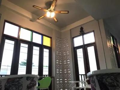 Thaimueang Boutique - 9