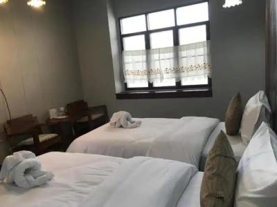 Thaimueang Boutique - 1