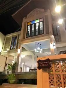 Thaimueang Boutique