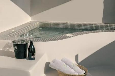 Grand View - Megalochori Santorini - 18