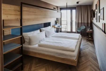 Schulz Berlin Wall at the East Side Gallery - 24