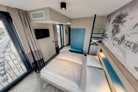 Schulz Berlin Wall at the East Side Gallery - 43