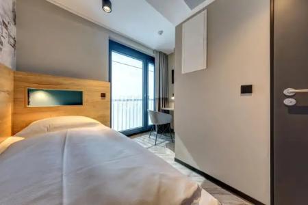 Schulz Berlin Wall at the East Side Gallery - 40