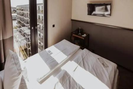 Schulz Berlin Wall at the East Side Gallery - 27