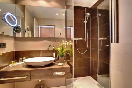 Schulz Berlin Wall at the East Side Gallery - 23