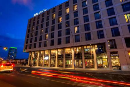 Schulz Berlin Wall at the East Side Gallery - 42