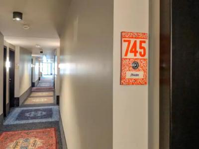 Schulz Berlin Wall at the East Side Gallery - 14