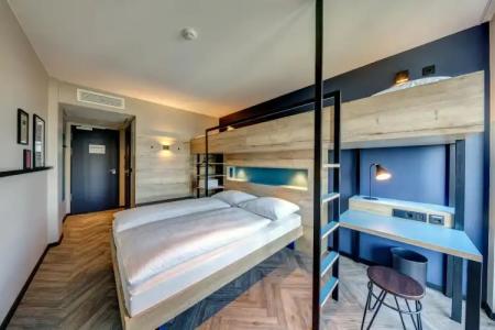 Schulz Berlin Wall at the East Side Gallery - 46