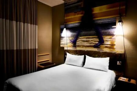 Schulz Berlin Wall at the East Side Gallery - 21