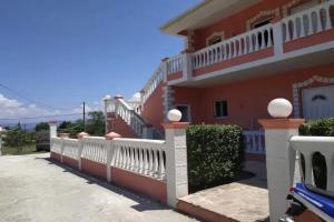 Riposo Studios & Apartments, Kavos