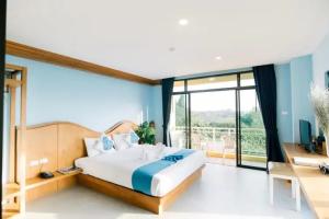 The Pineapple Hotel, Krabi