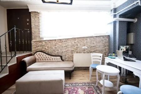 White Pearl Apart - 7