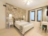 Deluxe Quadruple Suite