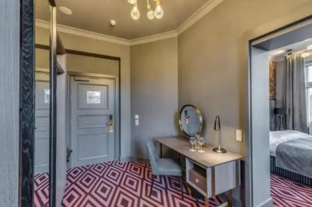 Grand Poet and SPA by Semarah - 114