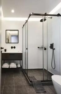 The Artist Athens - 9