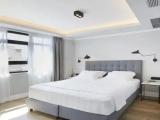 Suite with city view