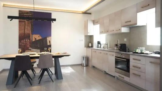 Athenian Residences - 184