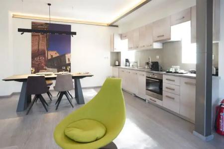 Athenian Residences - 195