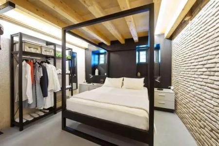 Athenian Residences - 123