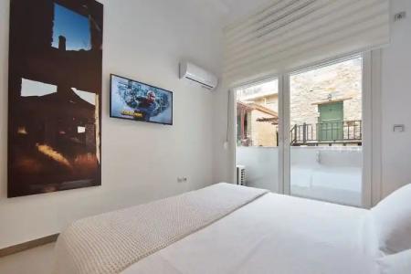 Athenian Residences - 167