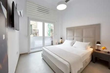 Athenian Residences - 30