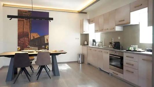Athenian Residences - 85