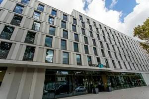 Motel One Koln-Neumarkt, Koln