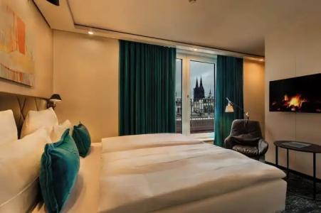 Motel One Koln-Neumarkt - 39