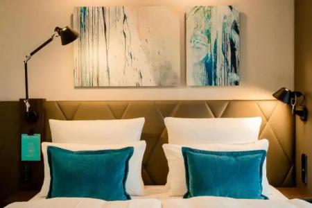 Motel One Koln-Neumarkt - 31