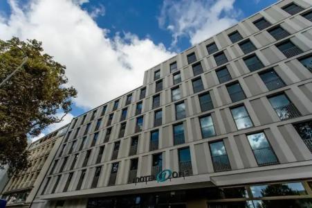 Motel One Koln-Neumarkt - 15