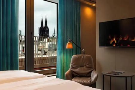 Motel One Köln-Neumarkt - 40