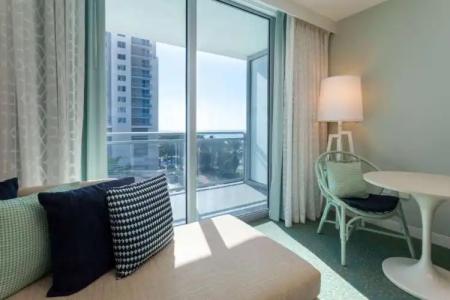 Wyndham Grand Clearwater Beach - 80