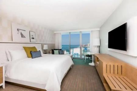 Wyndham Grand Clearwater Beach - 79