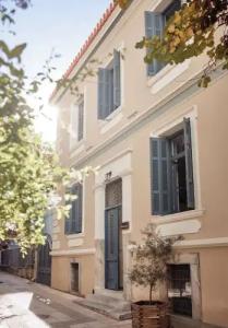Bohemian Suites Athens - 54