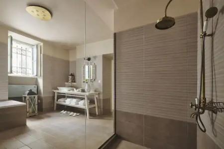 Bohemian Suites Athens - 204