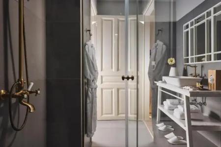 Bohemian Suites Athens - 71