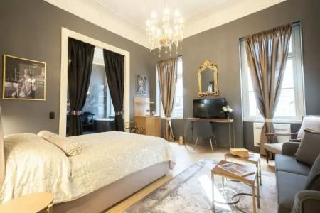 Bohemian Suites Athens - 168