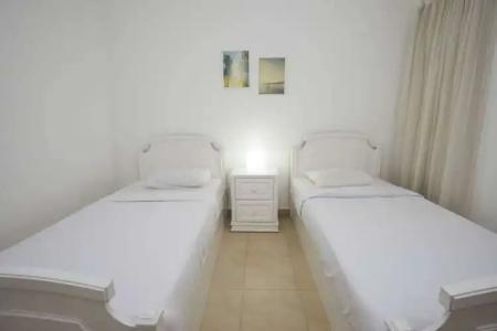 Lilly Apartments - 257