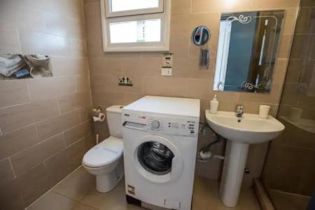 Lilly Apartments - 274